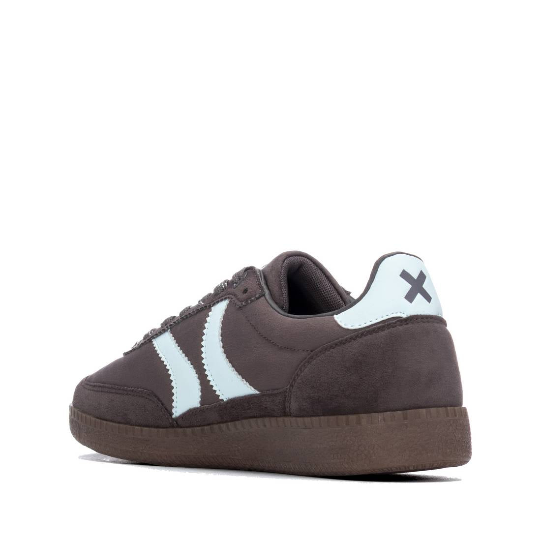XTI 146145 Trainer chocolate