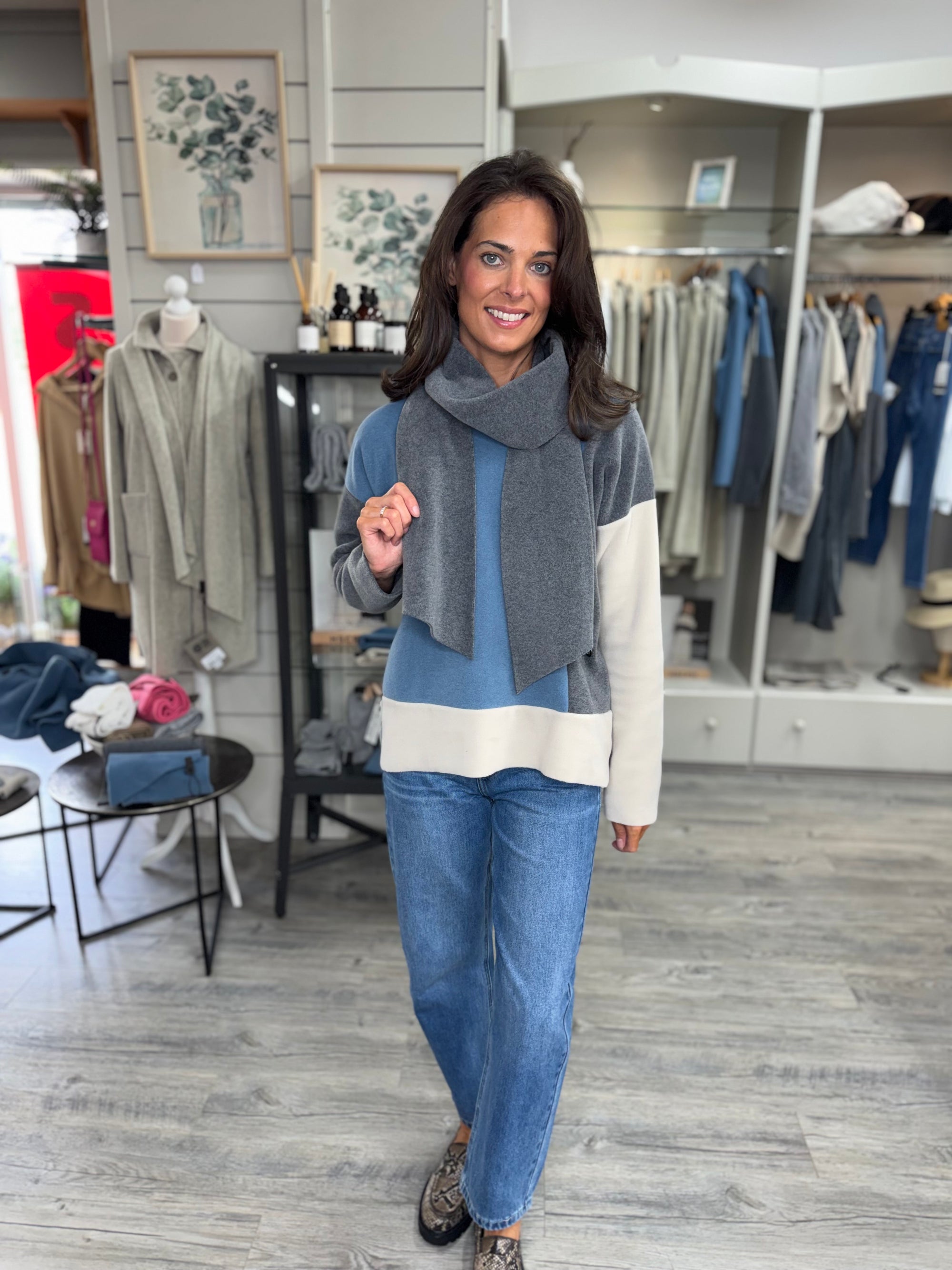 Blouse Patch W Scarf 1412 Dusty Blue / Kit / Grey