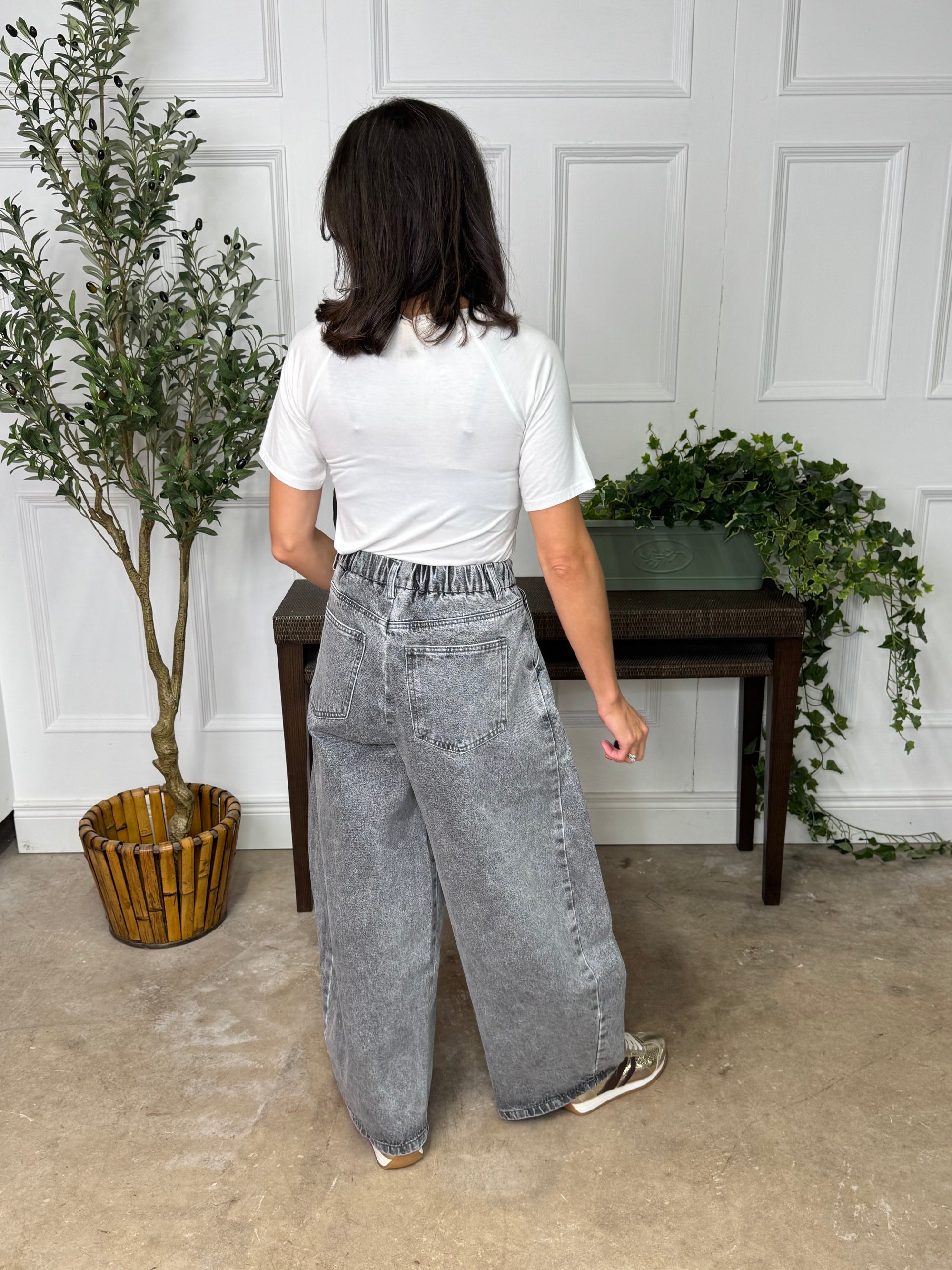 Extra Wide Balloon Jean Grey Wash