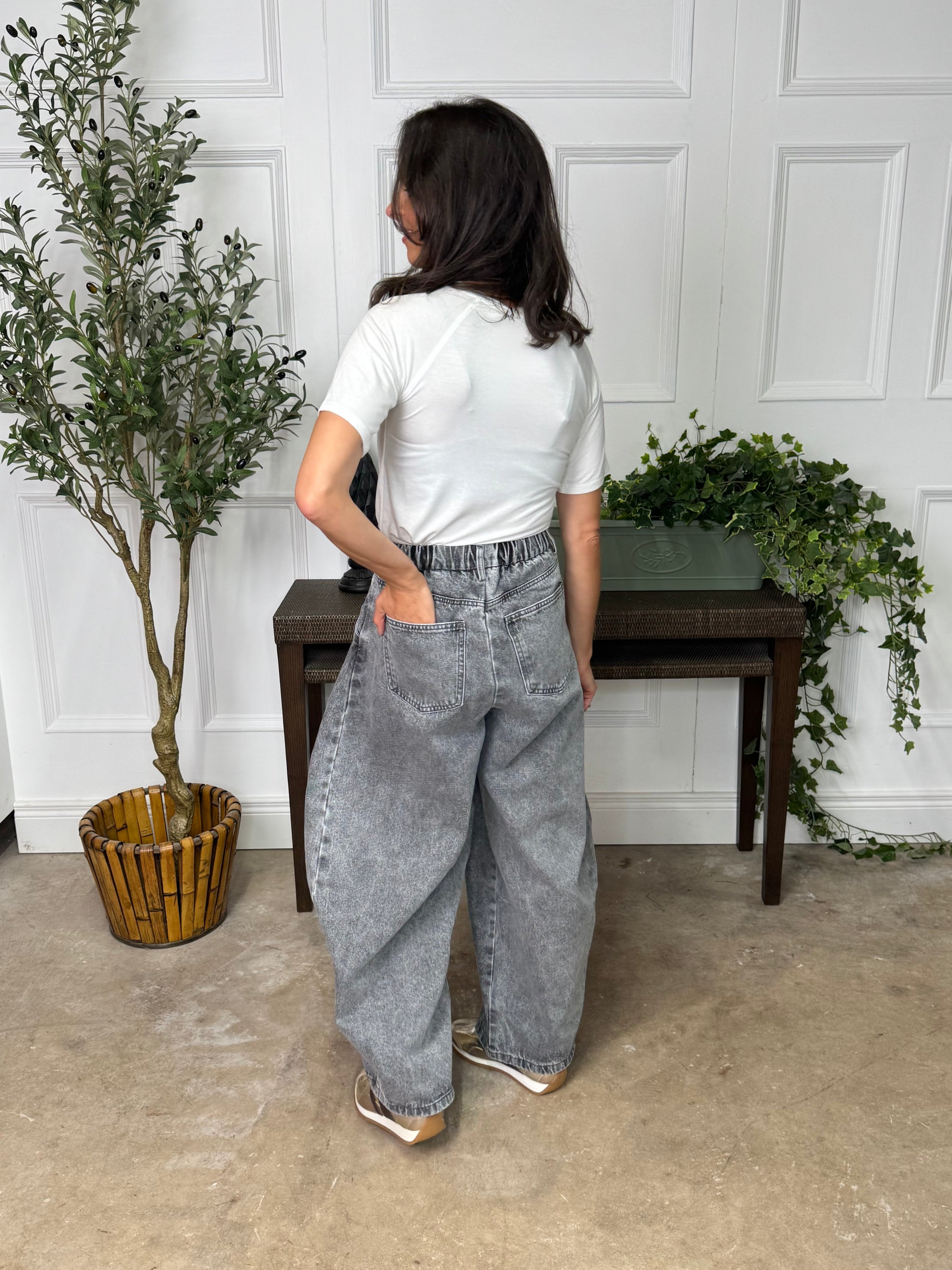 Extra Wide Balloon Jean Grey Wash